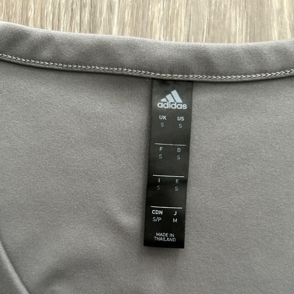 Adidas Tank - Picture 3 of 5